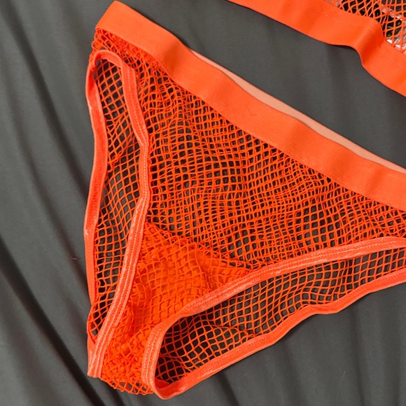 Bright Orange Fishnet Set - Picture 7 of 9